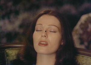 国产经典艾薇在线观看,重温激情岁月，探寻情感共鸣