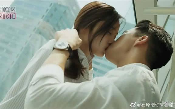 国产超绝吻戏在线观看,在线重温经典浪漫瞬间